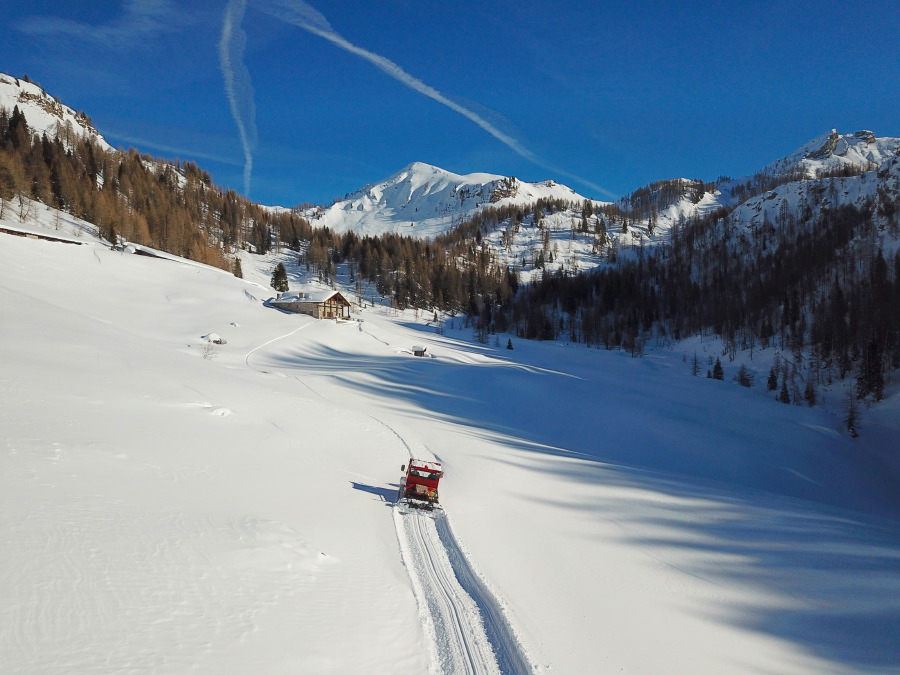 MALGA TRAGONIA SCIALPINISMO FORNI DI SOPRA DOLOMITI