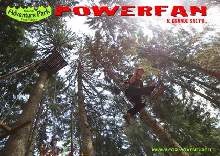 il salto di un ragazzo