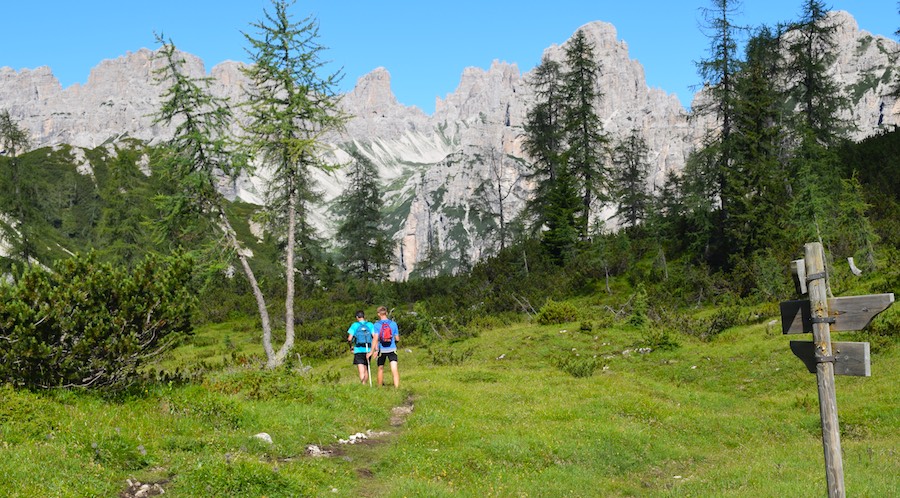 truoi dai sclops sentiero delle genziane forni di siora dolomiti driulane dk 